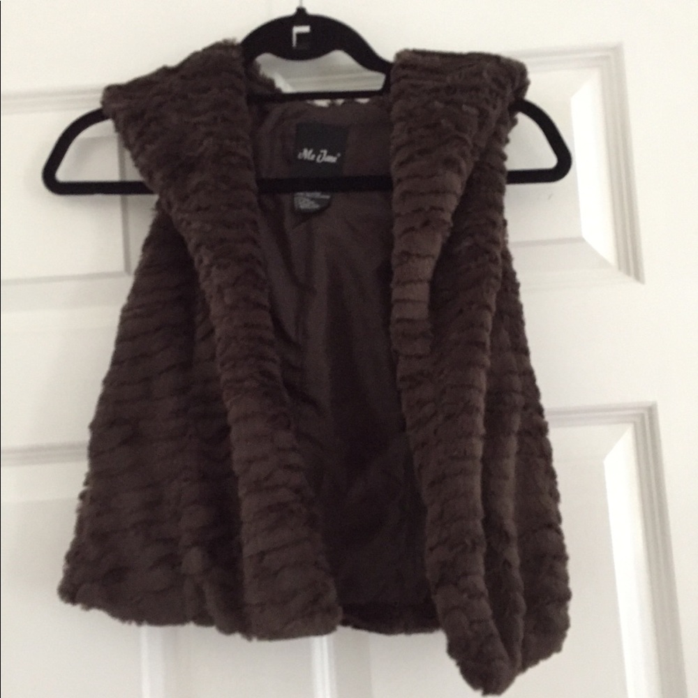 Me Jane brown fur vest